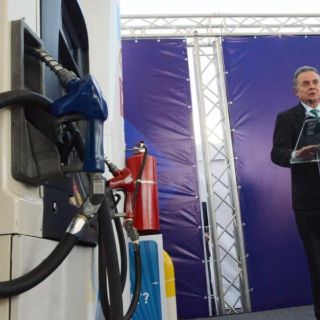 Construirán depósitos de gasolina en 5 puertos: Sener