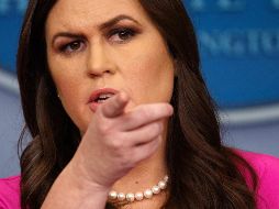 Huckabee insiste que la atención debería centrarse sobre la revelación de que la campaña Hillary Clinton habría pagado para compilar un ex pediente de Trump. AP / E. Vucci