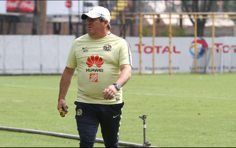 El entrenador cree que disputar los partidos de Copa es difícil por la mala organización del futbol mexicano. SUN/C. Mejía