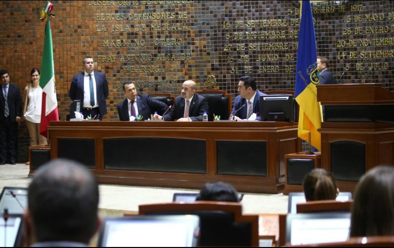 El proyecto se remite al Ejecutivo que hoy presenta al Congreso local el paquete presupuestal estatal, que se estima rondará los 109 mil millones de pesos. FACEBOOK/legislativojal