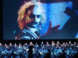 La orquesta condujo una noche de nostalgia nostalgia por películas como 