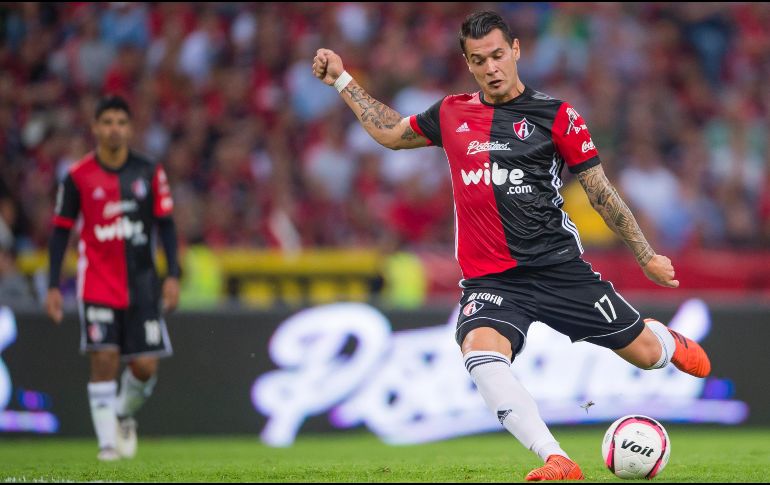 Milton Caraglio es parte del once titular de la Academia esta noche. MEXSPORT/ARCHIVO