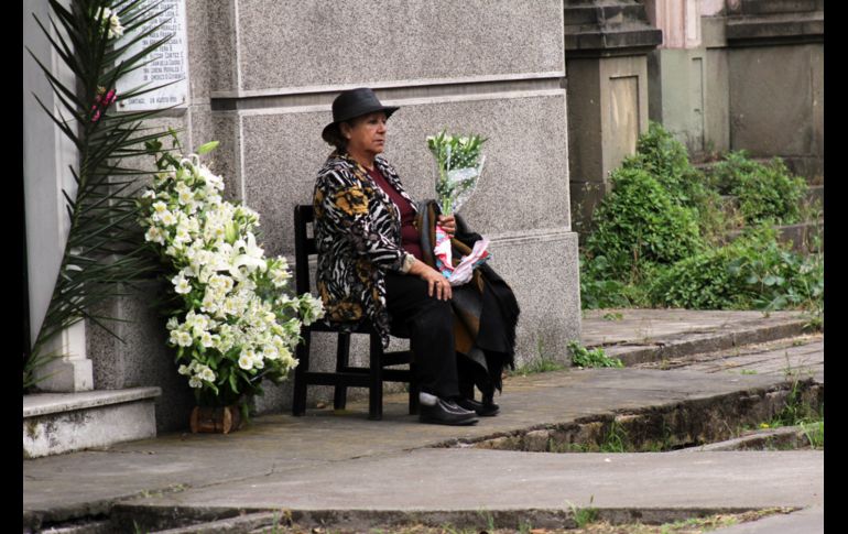 Al menos 100 mil personas llegaron este miércoles al Cementerio General de Santiago. NTX/A. Sepúlveda