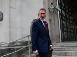 Tras conocerse su nombramiento, Williamson rehusó hacer declaraciones a los medios que esperaban a la salida de Downing Street. AFP/D. Leal-Olivas