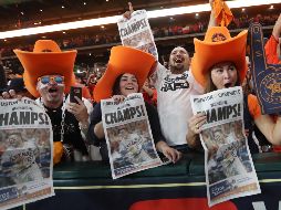 Más de 20 mil espectadores presenciaron el partido de ayer en el estadio de los Astros. AP/J. Shapley