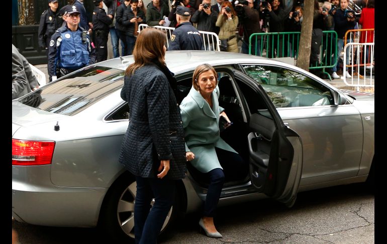 La ex vocera del parlamento catalán, Carme Forcadell, llega a la Suprema Corte española en Madrid. Miembros del destituido gobierno de Cataluña afrontan posibles cargos por rebelión por haber declarado la independencia de la región. AP/F. Seco