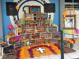 La comunidad escolar se reunió en la Cancha Deportiva donde los alumnos del plantel compartieron diversos números musicales. ESPECIAL