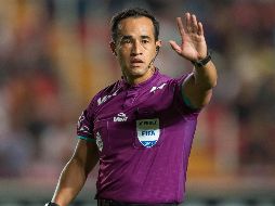 Rojas fue el silbante del Clásico que se jugó en el torneo Apertura 2011, en el que el Guadalajara y los Zorros terminaron con empate a un gol. MEXSPORT / ARCHIVO