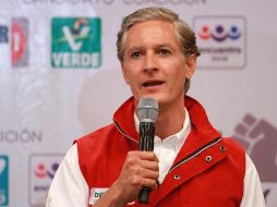 El gobernador del Estado de México afirmó que su administración estará al pendiente de las mujeres que padecen cáncer. NTX / ARCHIVO