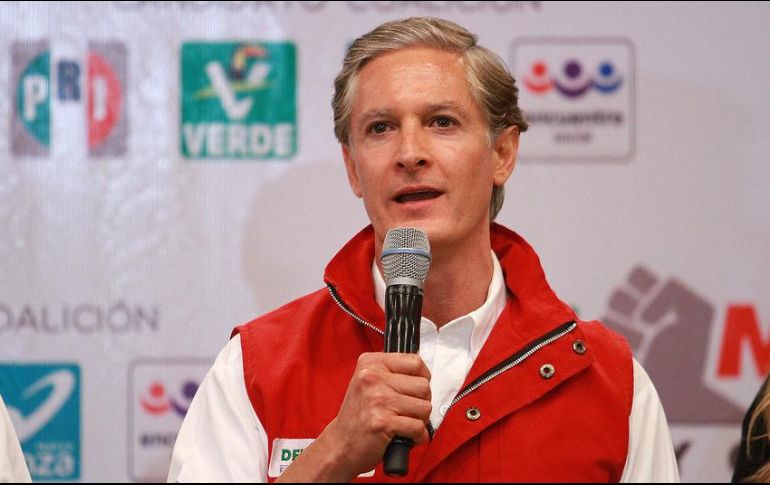 El gobernador del Estado de México afirmó que su administración estará al pendiente de las mujeres que padecen cáncer. NTX / ARCHIVO