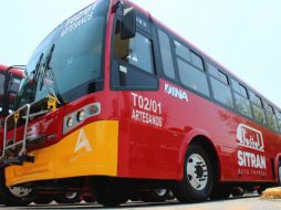 Los camiones a diésel con motor Euro 5 podrían reducir hasta 70% las emisiones contaminantes, pero para eso necesitan diésel de Ultra Bajo Azufre, no disponible en la ciudad. EL INFORMADOR/Archivo