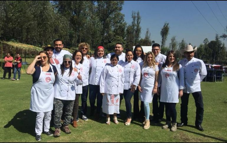 El programa se transmitirá este domingo por Azteca Trece al término del partido de futbol Veracruz-Toluca. Facebook/MasterChef Mx