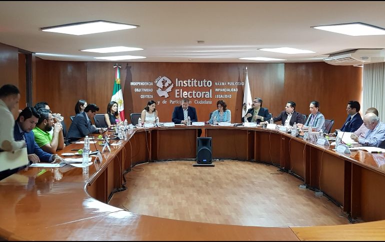 También se aprobó la convocatoria para candidatos independientes a la gubernatura, diputaciones locales y presidencias municipales. EL INFORMADOR / R. Rivas