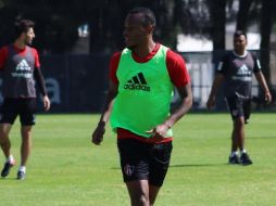 Leiton Jiménez apareció este martes trabajando con el primer equipo que dirige José Guadalupe Cruz. INSTAGRAM / ljimenez_3