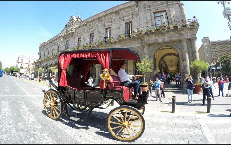 El representante de 15 calandrieros acudió a Palacio Municipal para denunciar los hechos. EL INFORMADOR / ARCHIVO