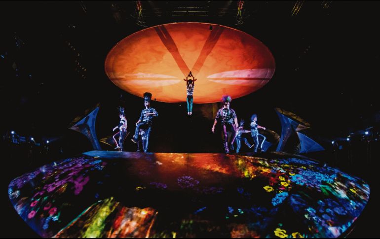 Música, acrobacia y una enorme estructura de formas cambiantes, fueron los ingredientes de una velada inolvidable para los seguidores de la banda que fue liderada por Gustavo Cerati. ESPECIAL