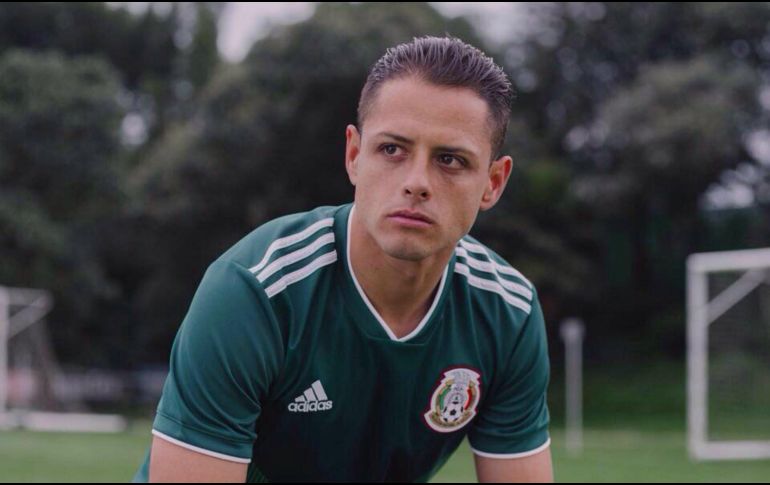 El jugador tapatío recibirá la condecoración en la categoría de Deporte profesional. TWITTER / @CH14_