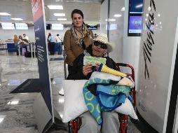 Familias sin fronteras tiene como objetivo que adultos mayores con más de una década sin ver a sus familiares puedan obtener una visa por un mes. EL INFORMADOR/A. García