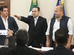 Alberto Uribe Camacho rindió protesta como presidente de la Junta de Coordinación Metropolitana; la reunión la encabezó el gobernador Aristóteles Sandoval y también participaron otros alcaldes, como Enrique Alfaro. ESPECIAL