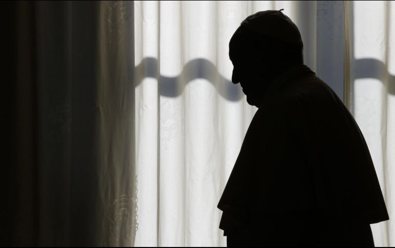 Solicita que “los graves problemas” que aquejan al medio ambiente y a los océanos, tengan una posible solución, dijo Francisco.  EFE/P. Francis