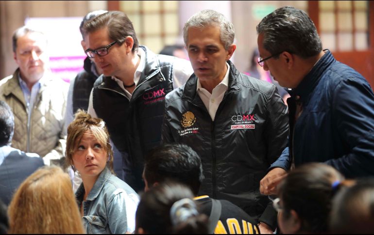 A pesar de los problemas, el mandatario capitalino espera que la próxima semana sea aprobada la iniciativa de la Ley de Reconstrucción de la CDMX. SUN / J. Reyes