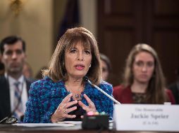 La representante demócrata Jackie Speier, declaró que hay actualmente dos legisladores bajo una nube de acusaciones por acoso sexual. AFP / N. Kamm