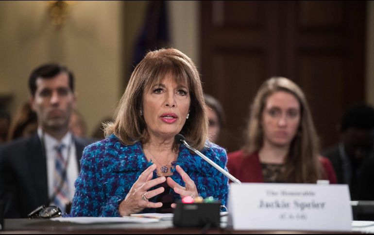 La representante demócrata Jackie Speier, declaró que hay actualmente dos legisladores bajo una nube de acusaciones por acoso sexual. AFP / N. Kamm