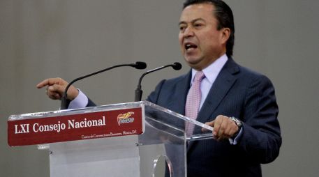 Camacho asegura que las diputadas consideraron que era una manera de reaccionar frente a una actitud nada viril. NTX/ARCHIVO