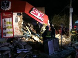 La explosión dejó destruido el local ubicado en la esquina de Jesús Ureta y Francisco Villa. ESPECIAL/ BOMBEROS GUADALAJARA
