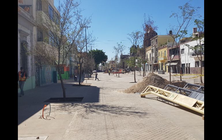 Aunque las áreas peatonales están prácticamente listas, el arroyo vehicular no se ha abierto a la circulación. EL INFORMADOR / S. Rodríguez
