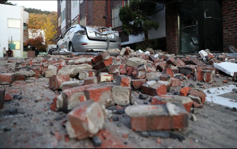 Se encontraron grietas y otro tipo de daños en inmuebles del ejército, puentes, infraestructura portuaria e instalaciones de suministro de agua. EFE / Yonhap