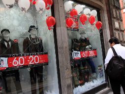 Las ofertas pueden aplicarse a tarjetas de crédito bancarias y no bancarias; consiste en dividir la compra entre el plazo de la promoción. NTX / ARCHIVO