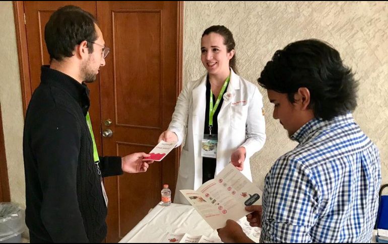 En el Hospital Civil de Guadalajara, la doctora Natalia Villava comparte información sobre 