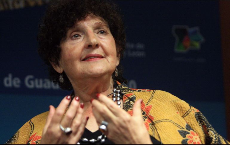 Glantz se dijo gustosa de utilizar Twitter 