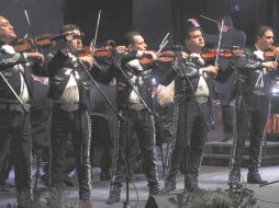 El Mariachi Vargas de Tecalitlán se emociona con cada venida a esta ciudad. EL INFORMADOR / M. Vargas