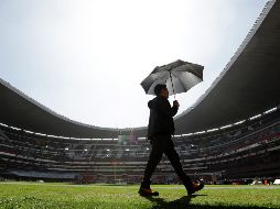 El Estadio Azteca ya está listo para recibir mañana por la tarde a los miles de aficionados que agotaron los boletos en cuestión de minutos para el duelo Pats-Raiders. AP/G. Bull