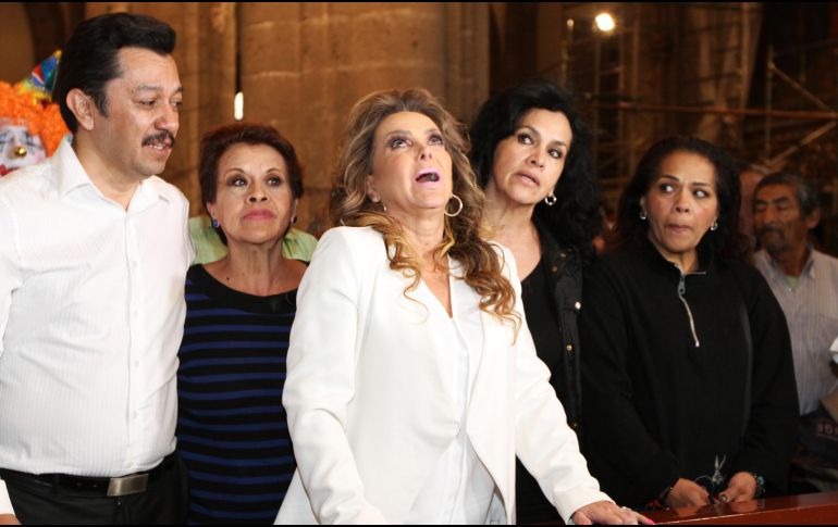 En la imagen Lupita Infante hija y familiares asisten a la misa que se llevó a cabo en la Basílica de Guadalupe. NTX/A. Rodríguez