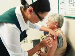 En la Campaña de Vacunación Contra la Influenza Estacional 2017-2018 se busca aplicar 32 millones de dosis. EL INFORMADOR/M. Vargas