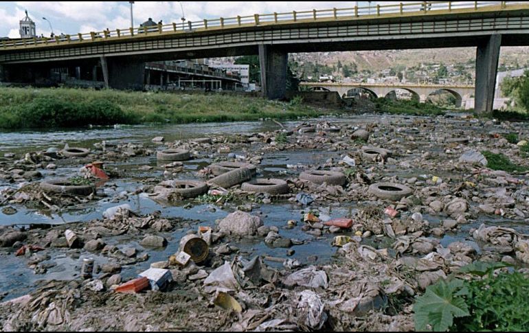 La dependencia exigió detectar las descargas de aguas residuales de sistemas de drenaje, alcantarillado o industriales. EL INFORMADOR/ARCHIVO