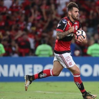 Compañeros de equipo protagonizan pelea en Liga brasileña