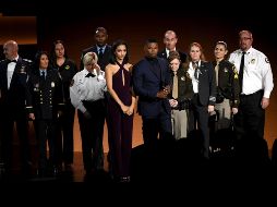 Los American Music Awards abrió con un mensaje de Jamie Foxx y con el dueto de Pink y Kelly Clarkson. AFP / K. Winter