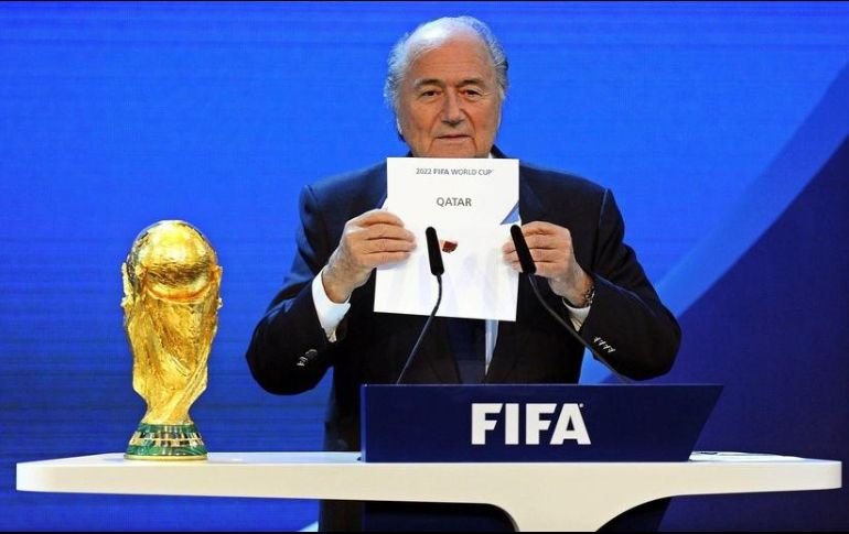 Los pagos parecen estar relacionados con el voto del comité ejecutivo de la FIFA que dio a Catar los derechos de sede de Copa del Mundo del 2022. EFE/W. Bieri