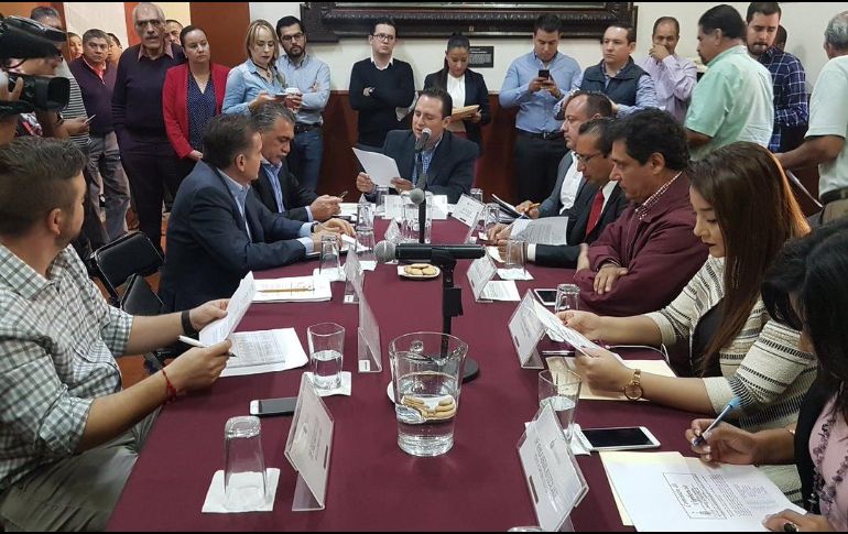 Imagen de la sesión de la Comisión de Vigilancia del Congreso. TWITTER/@LegislativoJal