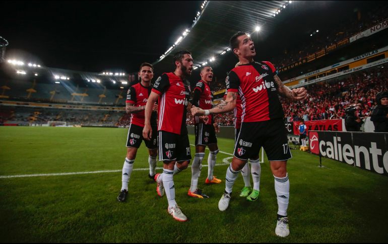 Monterrey quiere salir avante en el juego de ida, pero los Rojinegros quieren ganar ''a lo Atlas'' con su condición de local a favor. EL INFORMADOR / ARCHIVO