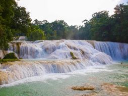 El gobernador de Chiapas reconoció el trabajo que realizaron los habitantes de la comunidad. FACEBOOK / Manuel Velasco Coello
