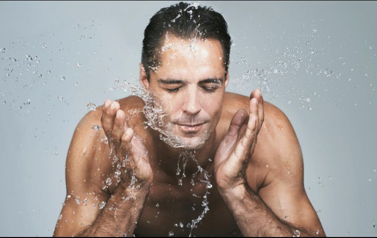 El cuidado de la piel, algo que los hombres deben considerar a cualquier edad. ESPECIAL