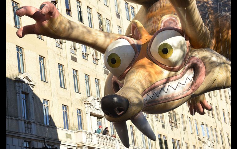 Uno de los inflables que provocó más reacciones fue el de Scrat, personaje de 