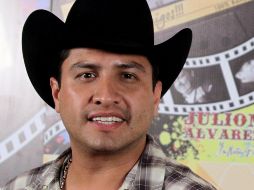 El cantante grupero negó que las autoridades lo estén investigando por el delito de 