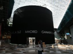 Aspecto de la instalación del pabellón de Madrid en la Feria Internacional del Libro que abre sus puertas el sábado. EL INFORMADOR / F. Atilano