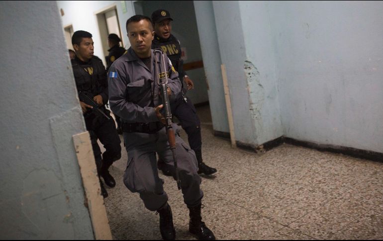 El allanamiento comenzó el jueves  gracias a la participación de la CICIG y la Policía Nacional Civil. AP/ L.Soto